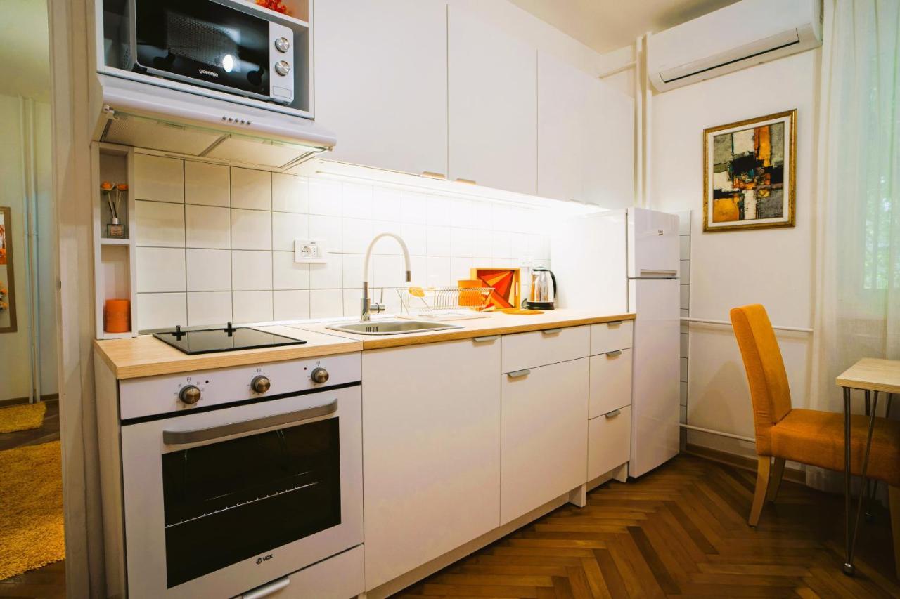 Golden Place Belgrado Exterior foto