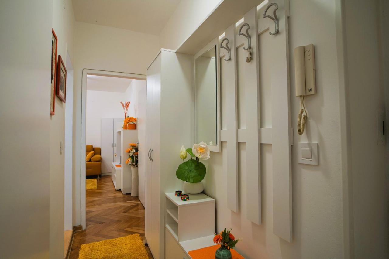 Golden Place Belgrado Exterior foto